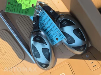 2026 Hyundai Santa Fe Calligraphy - miniatura 8