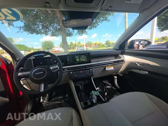2026 Hyundai Tucson SE - miniatura 10