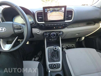 2026 Hyundai Venue SEL - miniatura 10