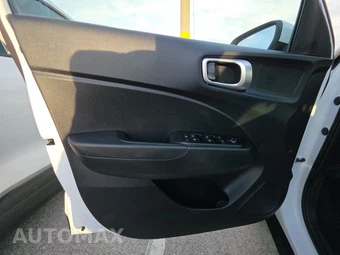 2026 Hyundai Venue SEL - miniatura 15
