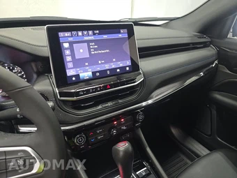 2026 Jeep Compass Altitude - miniatura 11