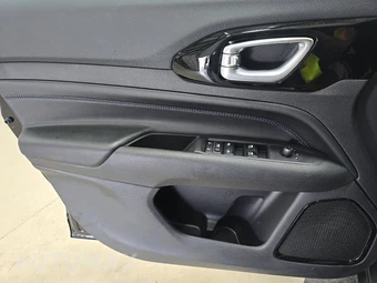2026 Jeep Compass Altitude - miniatura 9