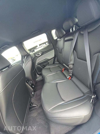 2026 Jeep Compass Latitude - miniatura 10