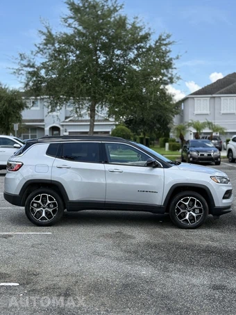 2026 Jeep Compass Limited - miniatura 3