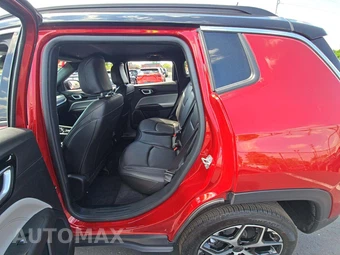 2026 Jeep Compass Limited - miniatura 10