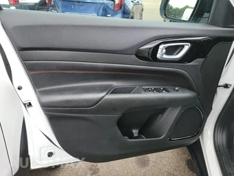 2026 Jeep Compass Trailhawk - miniatura 9