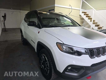 2026 Jeep Compass Trailhawk - miniatura 4