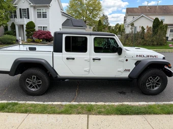 2026 Jeep Gladiator Mojave Crew Cab Medium Bed - miniatura 11