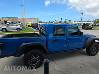 2026 Jeep Gladiator Mojave Crew Cab Medium Bed - miniatura 4