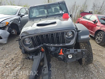 2026 Jeep Gladiator Mojave Crew Cab Medium Bed - miniatura 2