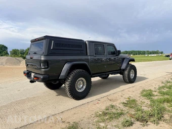 2026 Jeep Gladiator Mojave X Crew Cab Medium Bed - miniatura 8