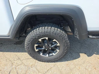 2026 Jeep Gladiator Rubicon Crew Cab Medium Bed - miniatura 11