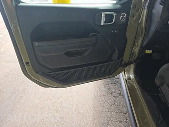 2026 Jeep Gladiator Rubicon Crew Cab Medium Bed - miniatura 9