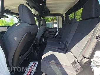 2026 Jeep Gladiator Rubicon Crew Cab Medium Bed - miniatura 13