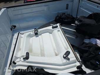2026 Jeep Gladiator Rubicon Crew Cab Medium Bed - miniatura 16