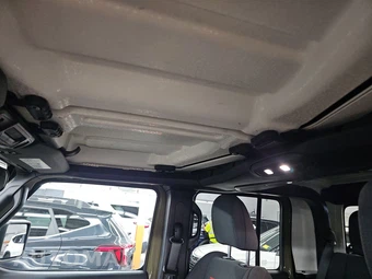 2026 Jeep Gladiator Rubicon Crew Cab Medium Bed - miniatura 17