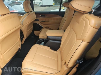 2026 Jeep Grand Cherokee L Summit - miniatura 19