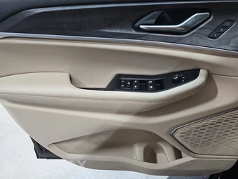 2026 Jeep Grand Cherokee Limited - miniatura 9