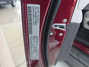2026 Jeep Grand Wagoneer Limited Altitude - miniatura 5
