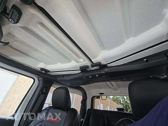 2026 Jeep Wrangler 2 Door Rubicon - miniatura 8