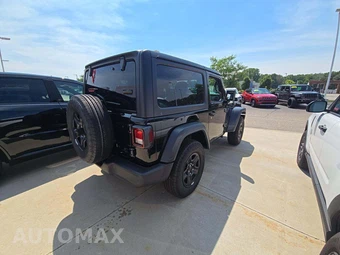 2026 Jeep Wrangler 2 Door Sport - miniatura 3