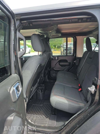 2026 Jeep Wrangler 4 Door Rubicon - miniatura 10