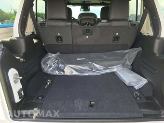 2026 Jeep Wrangler 4 Door Rubicon - miniatura 11