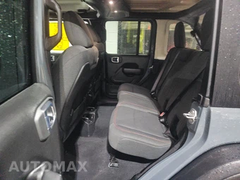 2026 Jeep Wrangler 4 Door Rubicon - miniatura 13