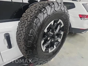 2026 Jeep Wrangler 4 Door Rubicon - miniatura 14