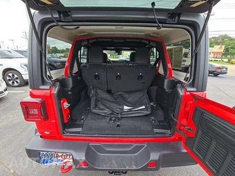 2026 Jeep Wrangler 4 Door Rubicon - miniatura 11