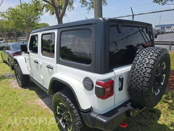 2026 Jeep Wrangler 4 Door Rubicon - miniatura 3