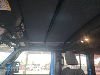 2026 Jeep Wrangler 4 Door Rubicon - miniatura 17