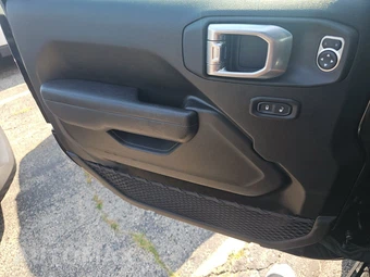 2026 Jeep Wrangler 4 Door Rubicon - miniatura 9