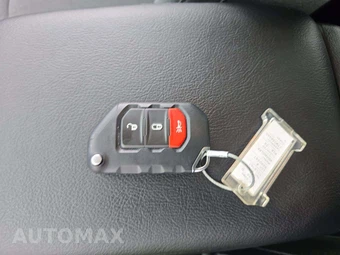 2026 Jeep Wrangler 4 Door Rubicon - miniatura 5