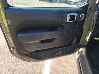 2026 Jeep Wrangler 4 Door Rubicon - miniatura 9
