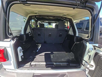 2026 Jeep Wrangler 4 Door Rubicon - miniatura 11