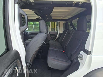 2026 Jeep Wrangler 4 Door Rubicon - miniatura 10