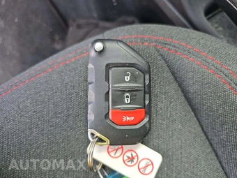 2026 Jeep Wrangler 4 Door Rubicon - miniatura 5