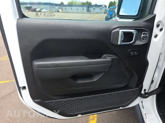 2026 Jeep Wrangler 4 Door Rubicon - miniatura 9