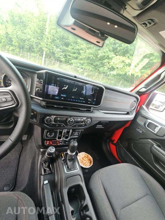 2026 Jeep Wrangler 4 Door Rubicon - miniatura 10