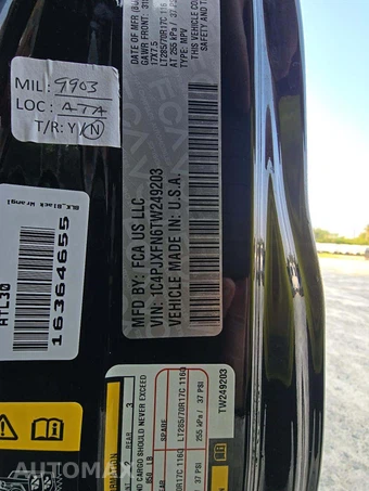 2026 Jeep Wrangler 4 Door Rubicon - miniatura 2
