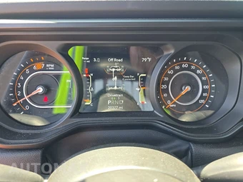 2026 Jeep Wrangler 4 Door Rubicon - miniatura 12