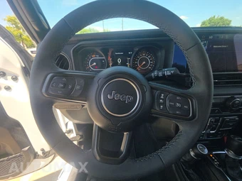 2026 Jeep Wrangler 4 Door Rubicon - miniatura 10