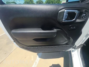 2026 Jeep Wrangler 4 Door Rubicon - miniatura 9