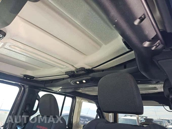 2026 Jeep Wrangler 4 Door Rubicon - miniatura 11