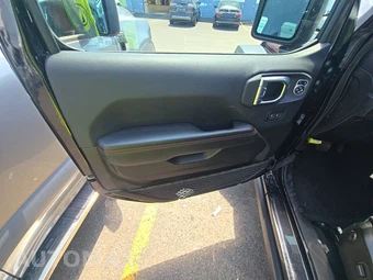 2026 Jeep Wrangler 4 Door Rubicon - miniatura 9
