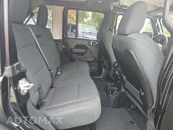 2026 Jeep Wrangler 4 Door Rubicon - miniatura 13