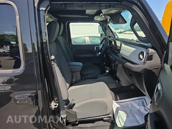 2026 Jeep Wrangler 4 Door Sahara - miniatura 8