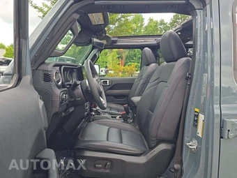 2026 Jeep Wrangler 4 Door Sahara - miniatura 6