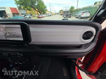 2026 Jeep Wrangler 4 Door Sahara - miniatura 16